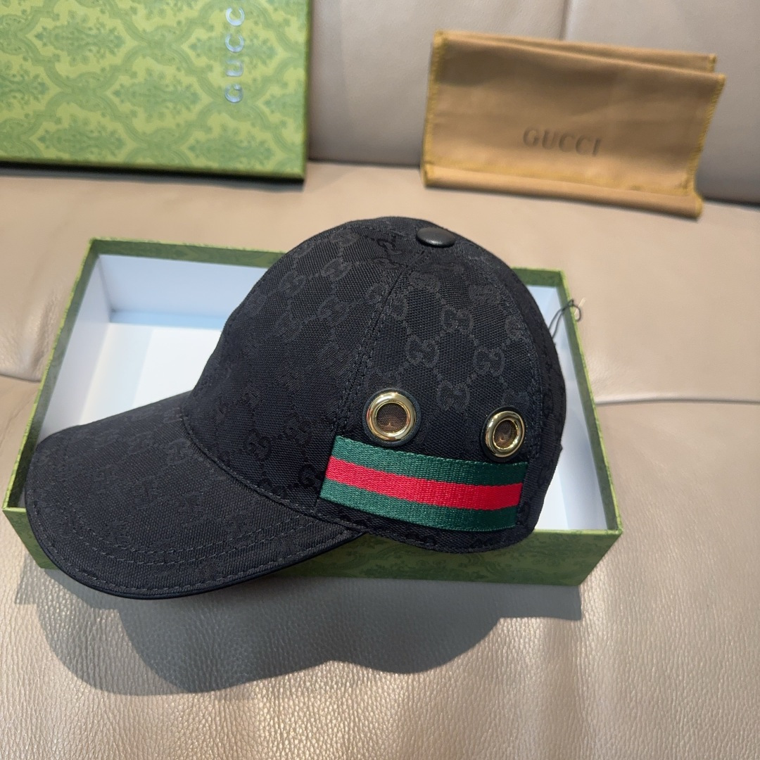NO:228576,Package with box cloth bag, Gucci classic original single baseball cap, steel buckle, 1:1 mold customization, original canvas   top layer cowhide, full of heroic spirit, excellent quality!  Pure cotton inner lining, base head circumference 56, patch adjustable. Hat straw hat fisherman hat baseball hat, hat, gucci, espadrilles, cowhide, hats19860909批 配盒子布袋,Gucci(古奇)经典款原单棒球帽, 钢扣款,1:1开模订制,原版帆布料 头层牛皮,英气十足,质量超赞！纯棉内里,基础头围56,贴片可调节.帽子草帽渔夫帽棒球帽,帽子,gucci,espadrilles,cowhide,hats,hat