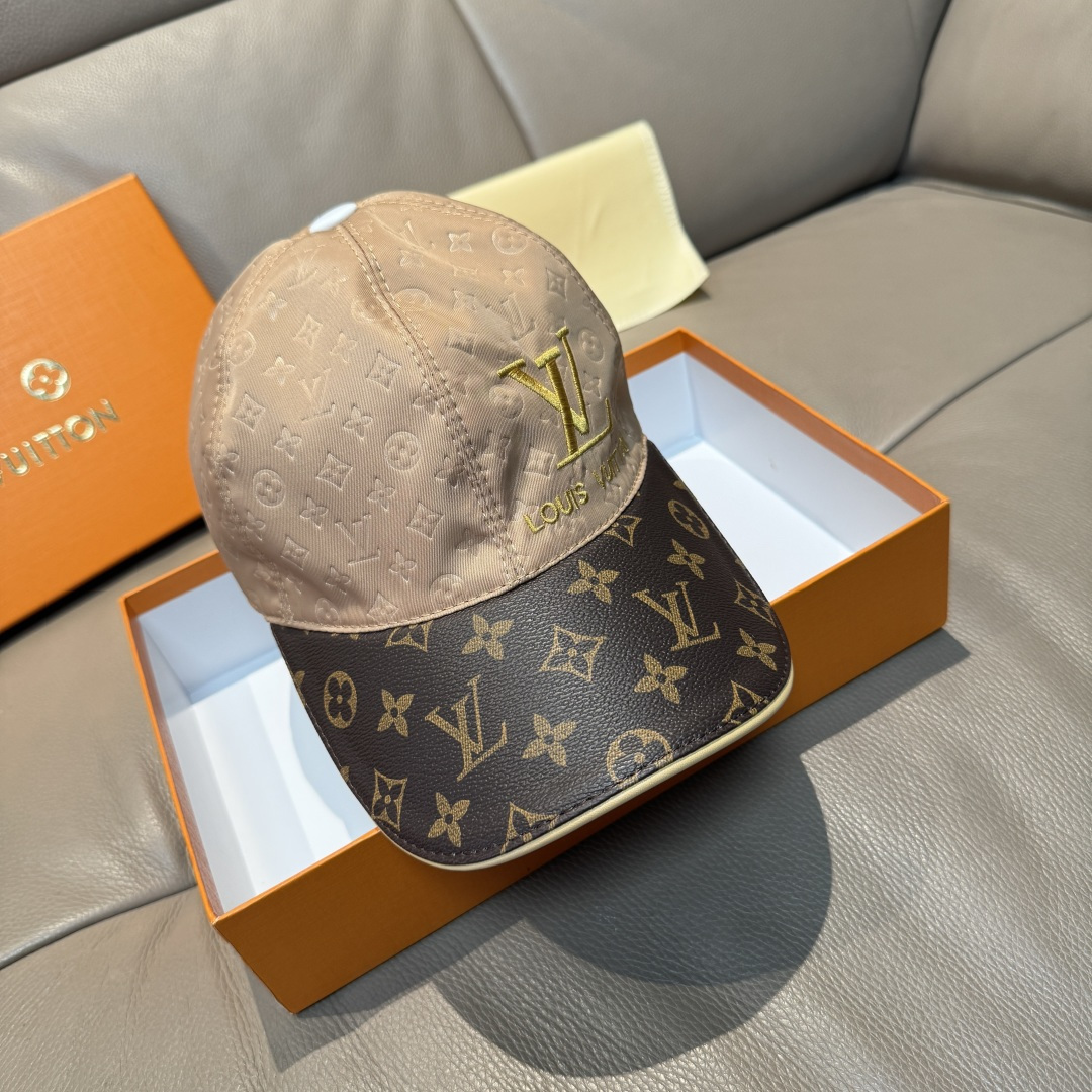 NO:229656,Package with box cloth bag, LV (Louis Vuitton) new original single baseball cap, presbyterian splicing, 1:1 mold customization, original printed satin fabric   counter presbyterian leather, fine workmanship, excellent quality, basic head circumference 56, patch adjustable. Hat straw hat fisherman hat baseball cap, hat, louis vuitton, louis vuitton, espadrilles, silk fabric, hats19860909批 配盒子布袋,LV(路易威登)新款原单棒球帽,老花拼接,1:1开模订制,原版印花绸缎面料 专柜老花皮,做工细致完美,质量超赞,基础头围56,贴片可调节.帽子草帽渔夫帽棒球帽,帽子,louis vuitton,louis vuitton,espadrilles,silk fabric,hats,hat