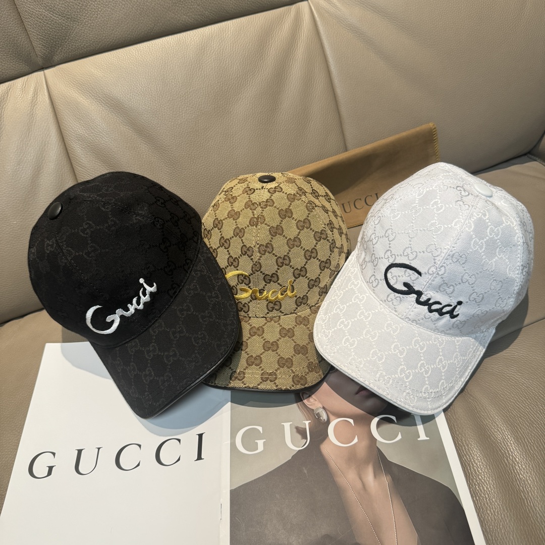
配盒子布袋，Gucci(古奇)新款原单棒球帽， 艺术字刺绣，11开模订制，重工刺绣，细节可媲美专柜，原