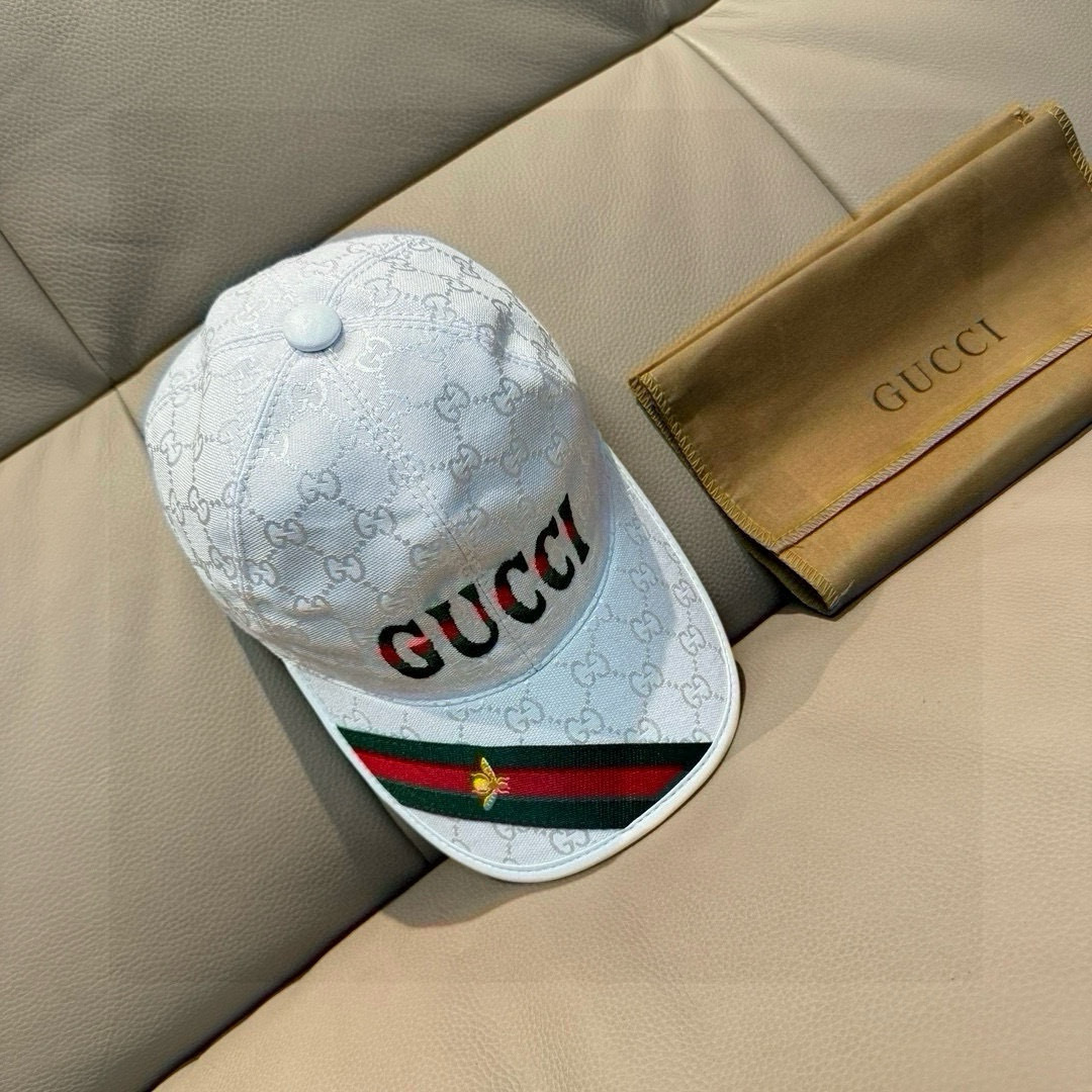 
配盒子布袋，Gucci(古奇)新款原单棒球帽，11开模订制，重工刺绣，细节可媲美专柜，原版帆布料+头层
