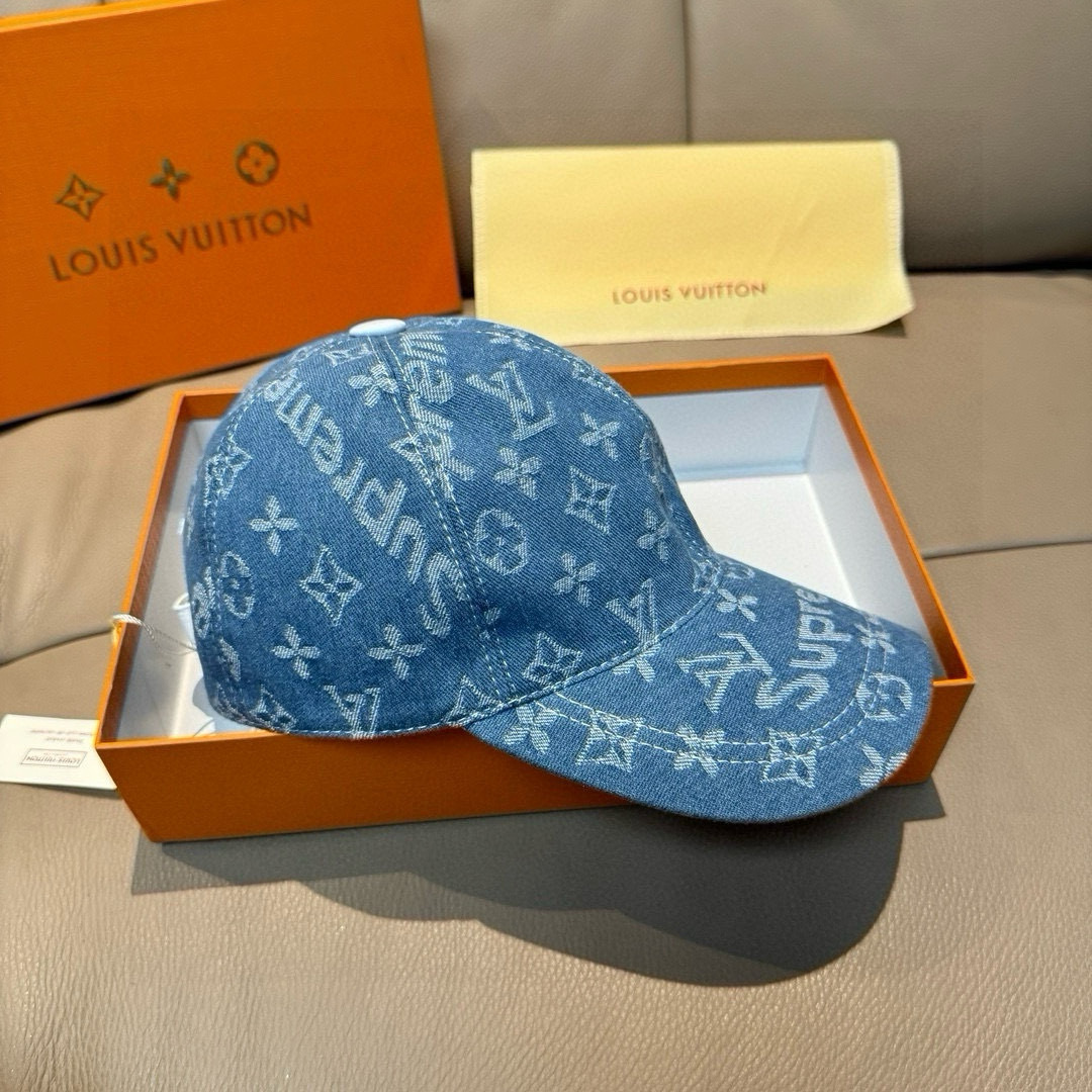 
配盒子布袋，LV*suPreme合作款，爆版原单棒球帽，11开模订制，原版提花牛仔面料+头层牛皮，做工