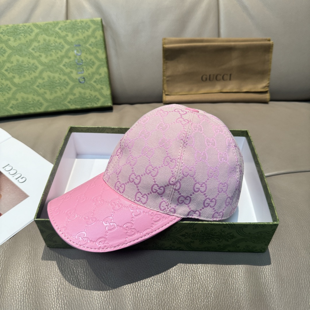 
配盒子布袋，Gucci(古奇)经典原单棒球帽，小双G牛皮拼接，11开模订制，质量超赞！帽檐头层牛皮压花