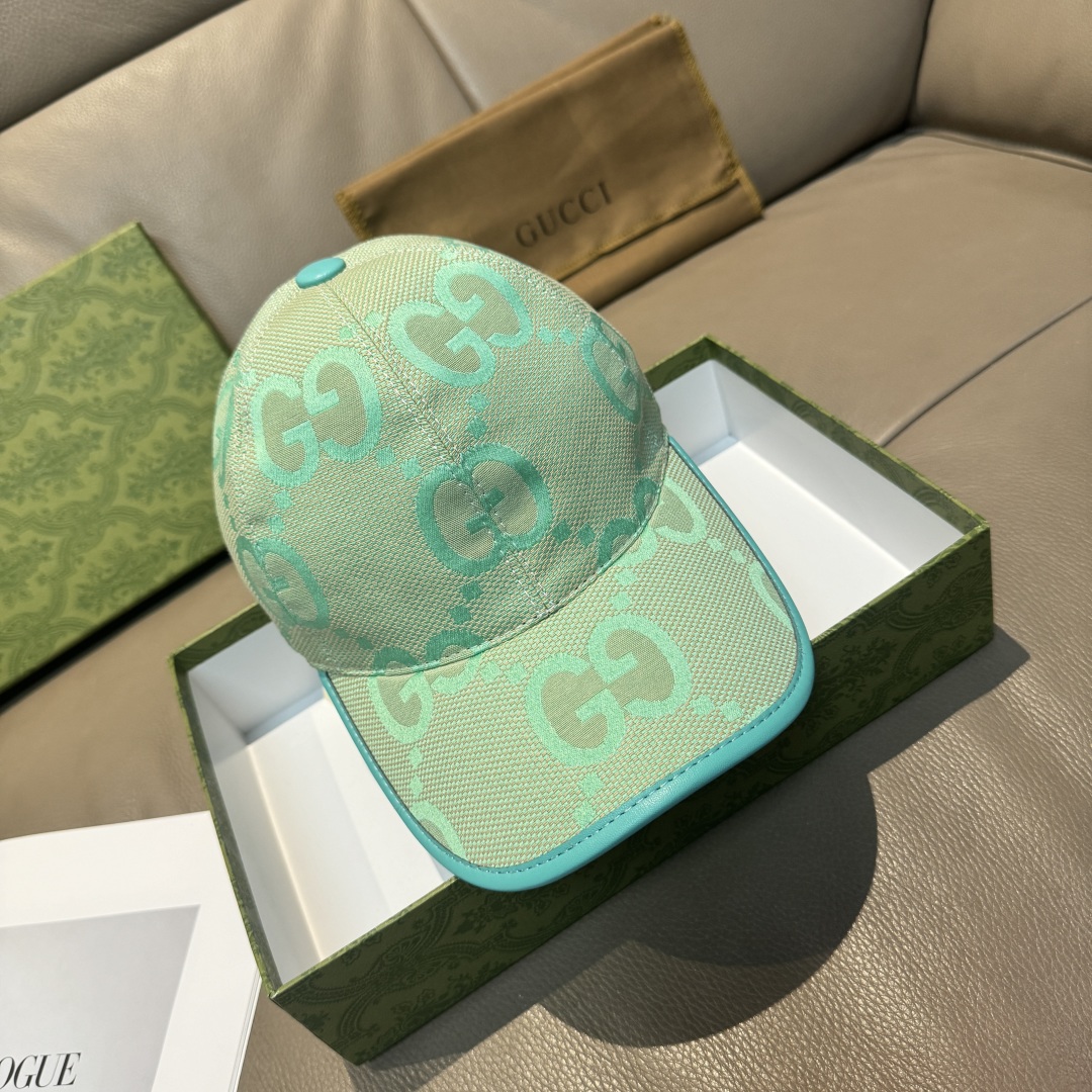 
配包装布袋，Gucci古奇新款原单棒球帽， 糖果色大双G，专柜11开模订制，原版帆布面料+头层牛皮，轻