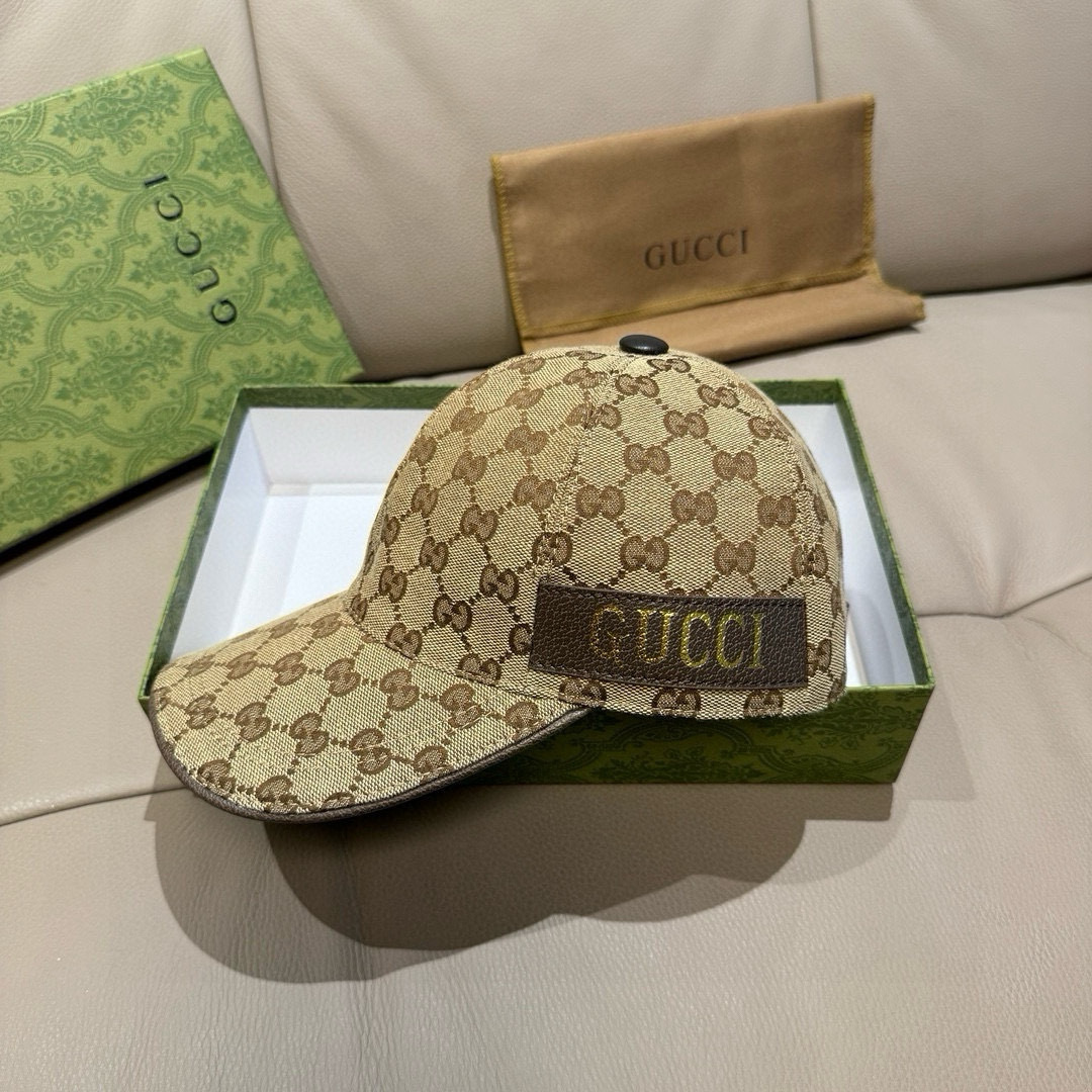 NO:343804,Buy New models arrive!  With packaging cloth bag, Gucci new original single baseball cap, gold-plated webbing, latest counter model, 1:1 mold opening customization, genuine mold opening, original canvas + first layer cowhide, original quality!  Excellent quality, base head circumference 56, patch adjustable. Hat Straw Hat Fisherman's Hat Baseball Hat, Hats, Gucci, espadrilles, cowhide, hats批 新款到货！ 配包装布袋,Gucci(古奇)新款原单棒球帽,烫金织带,专柜最新款,1:1开模订制,正版开模,原版帆布料+头层牛皮,原厂品质！质量超赞,基础头围56,贴片可调节.帽子草帽渔夫帽棒球帽,帽子,gucci,espadrilles,cowhide,hats,hat