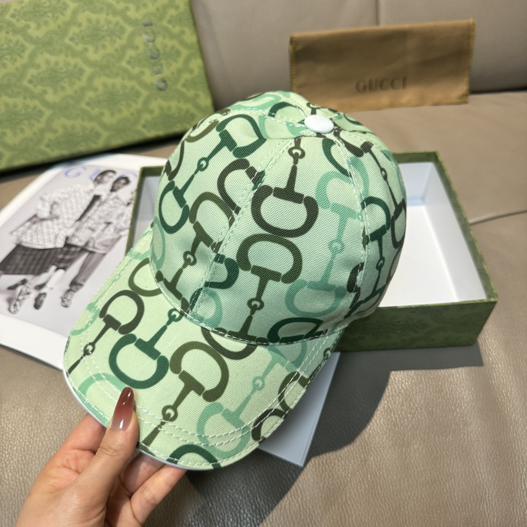 Gucci Horsebit Print Baseball Cap | Adjustable Canvas Hat for Women 5 cmp i1747831693971 9907 0 3