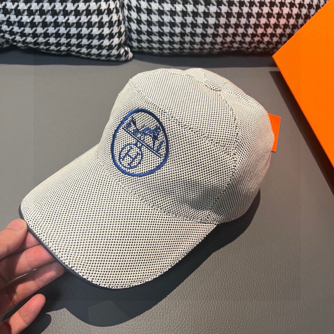 Hermes Classic Baseball Cap - Stylish & Breathable with Premium Leather Details 5 cmp i1748257969913 3229 0 3