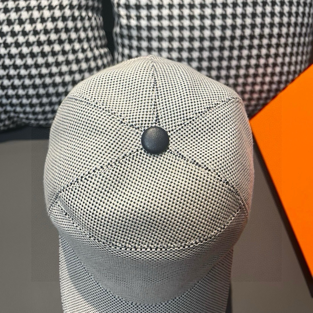 Hermes Classic Baseball Cap with H Logo, Breathable Canvas & Leather 6 cmp i1748257984138 2189 0 4