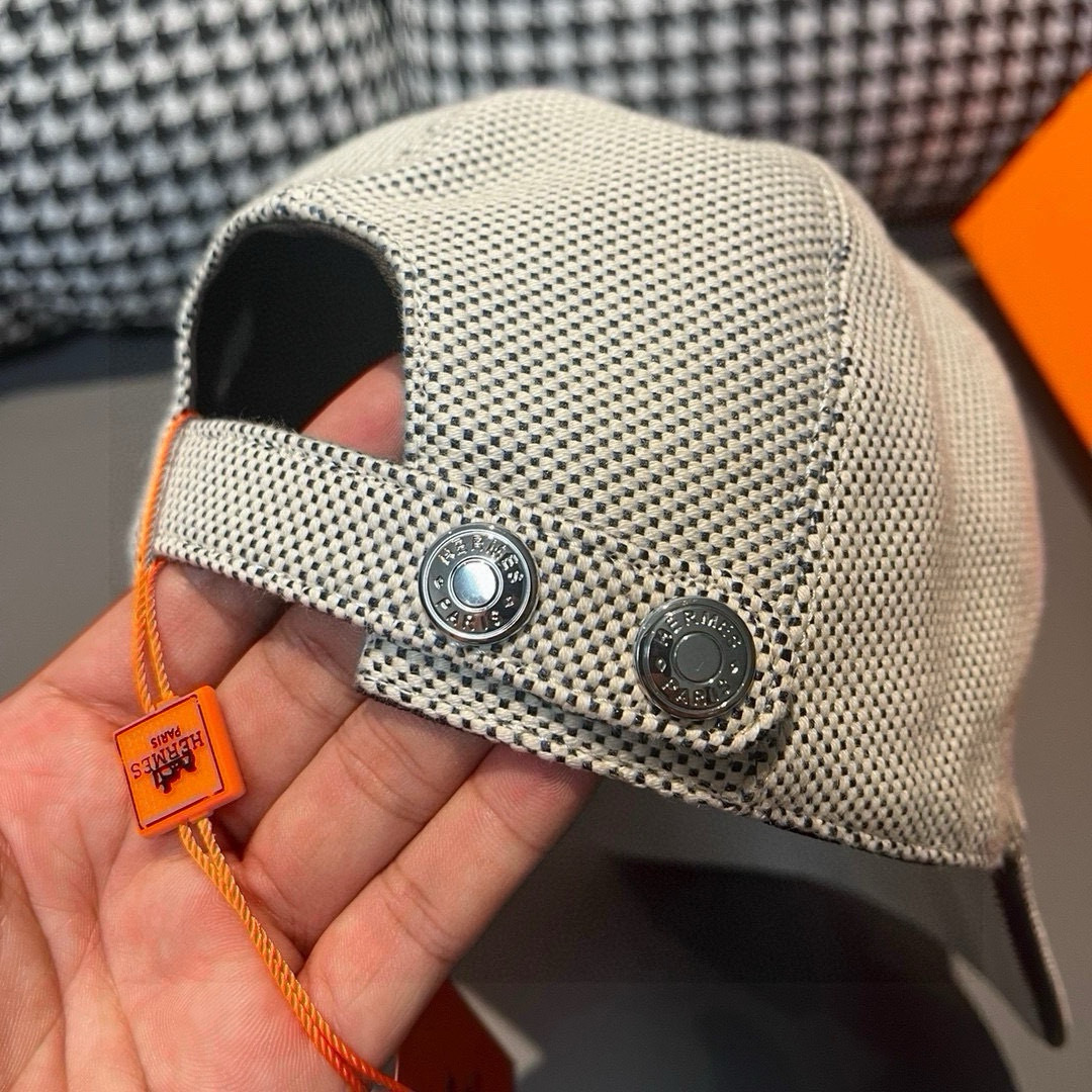 Hermes Classic Baseball Cap with H Logo, Breathable Canvas & Leather 9 cmp i1748257984138 8351 0 7