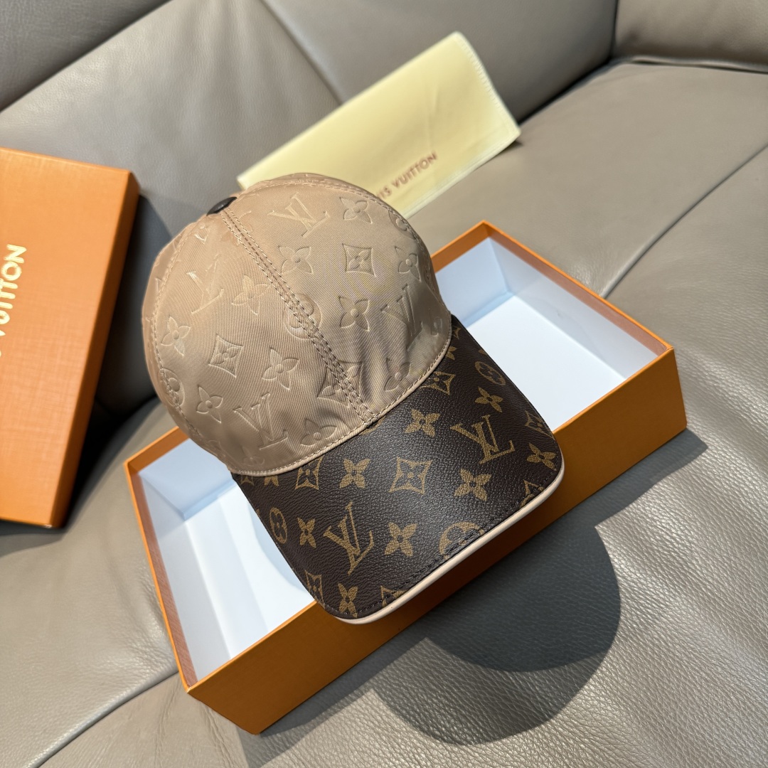 Louis Vuitton Baseball Cap - Classic Design, Floral Pattern, Adjustable Fit 2 cmp i1748258305209 455 0 0