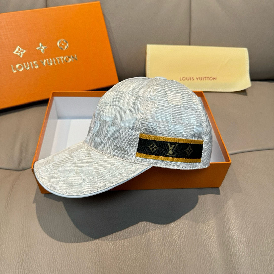 NO:346669,Packaging bags, LV Louis Vuitton's new original single baseball cap, classic checkerboard grid, 1:1 open mold customization, original counter fabric + top layer cowhide, small checkered grid fashionable and handsome quality, basic head circumference 56, patch adjustable. Hats, straw hat, fisherman's hat, baseball cap, hat, louis vuitton, louis vuitton, espadrilles, cowhide, hats批 配包装布袋,LV路易威登新款原单棒球帽,经典棋盘格,1:1开模订制,原版专柜布料+头层牛皮,小方格时尚帅气质量超赞,基础头围56,贴片可调节.帽子草帽渔夫帽棒球帽,帽子,louis vuitton,louis vuitton,espadrilles,cowhide,hats,hat