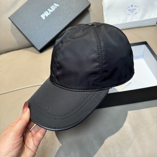 Casquette de baseball Prada en tissu Oxford et cuir de vachette pleine fleur 1 Casquette de baseball Prada en tissu Oxford et cuir de vachette pleine fleur
