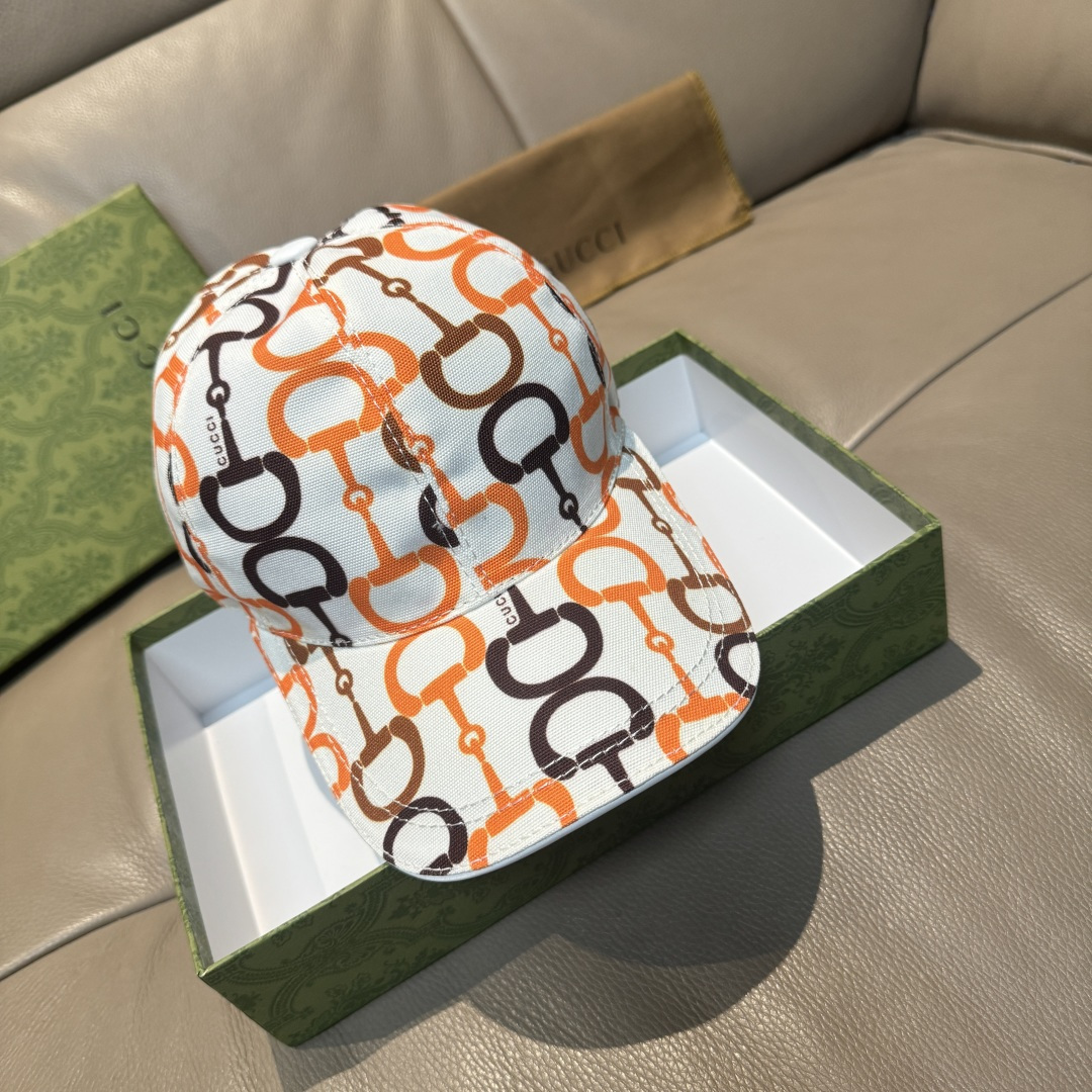 NO:349442,Bulk horse bit shipment with packaging cloth bag, Gucci new original single baseball cap, horse bit baseball cap. 1:1 mold opening customization for the counter, original canvas fabric + top layer cowhide, light and breathable!  Basic head circumference 56, patch adjustable. Hat Straw Hat Fisherman's Hat Baseball Hat, Hats, Gucci, espadrilles, cowhide, hats批 马衔扣出货 配包装布袋,Gucci古奇新款原单棒球帽, 马衔扣棒球帽.专柜1:1开模订制,原版帆布面料+头层牛皮,轻盈透气！基础头围56,贴片可调节.帽子草帽渔夫帽棒球帽,帽子,gucci,espadrilles,cowhide,hats,hat