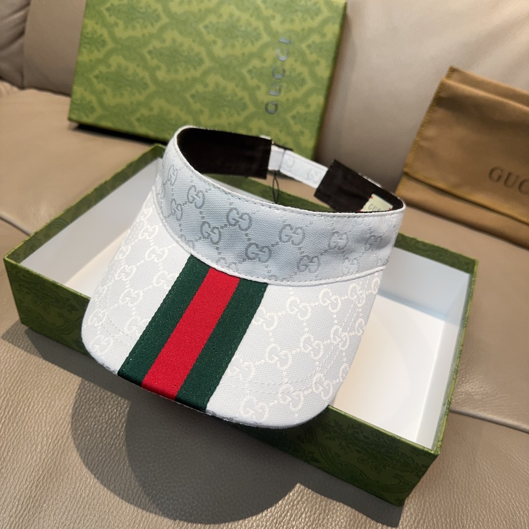 Gucci White Canvas Visor with Iconic Web Stripe and Adjustable Fit 5 cmp i1750248408517 1159 0 3