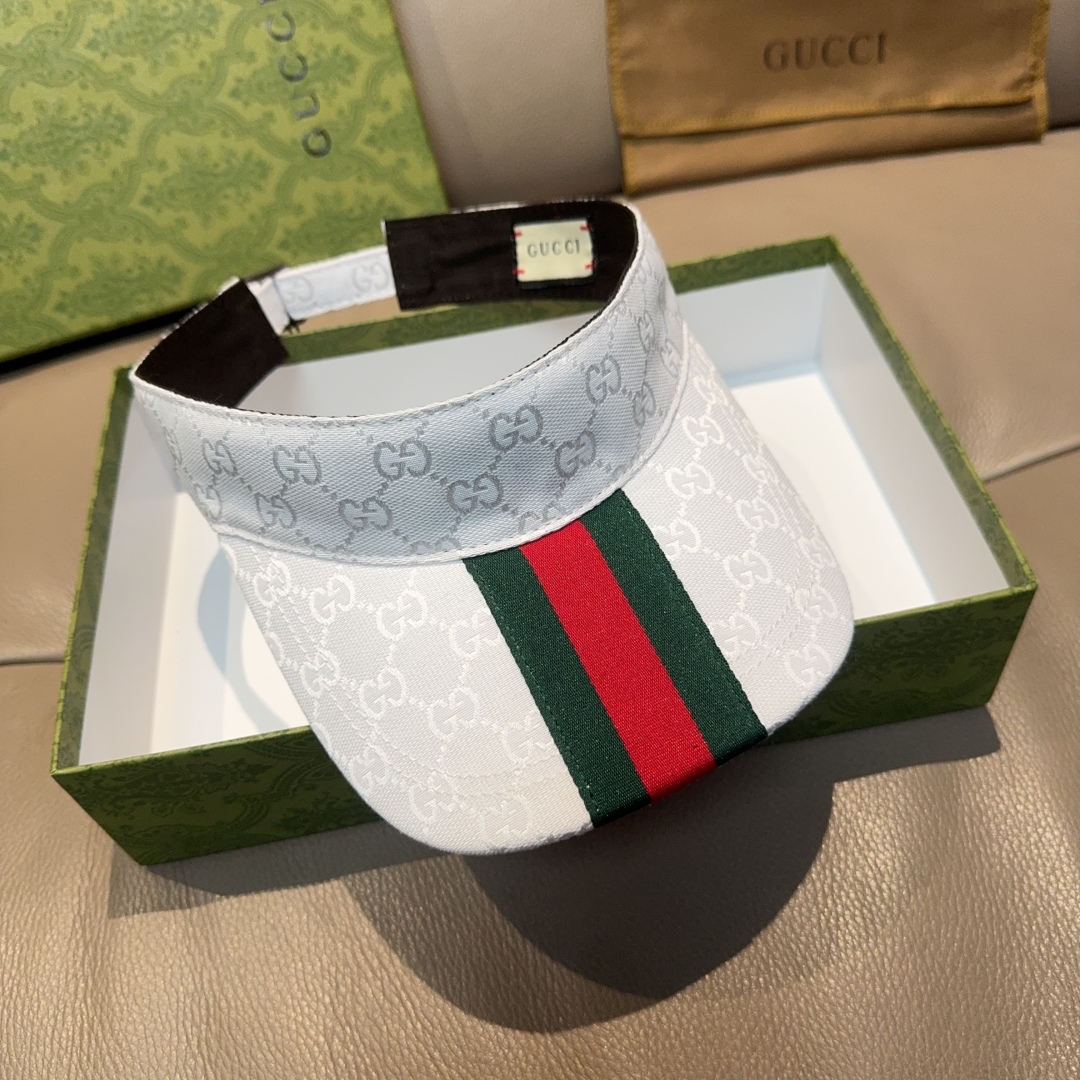 Gucci White Canvas Visor with Iconic Web Stripe and Adjustable Fit 3 cmp i1750248410613 637 0 1