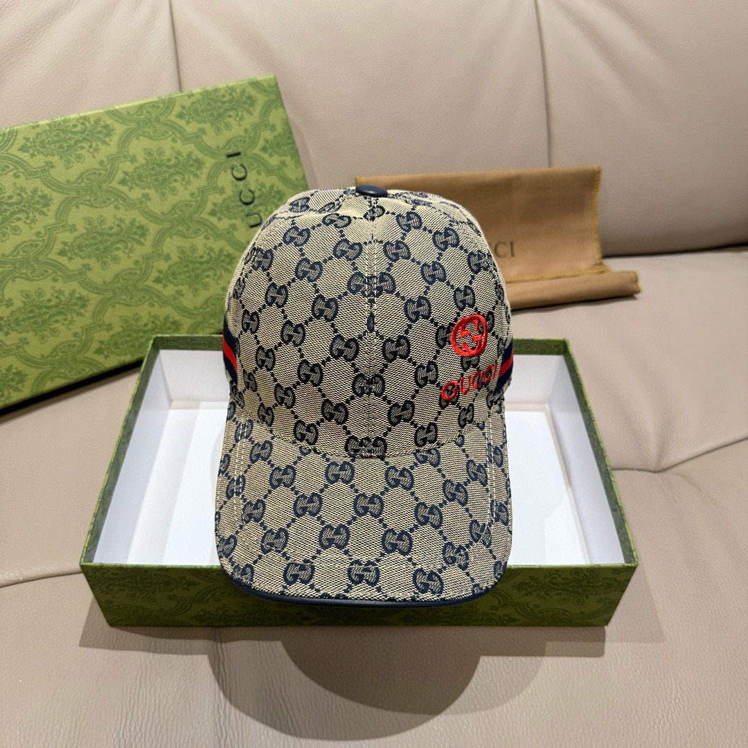 
万年经典款出货！
配盒子布袋，Gucci(古奇)经典原单棒球帽😍😍gucci小刺绣，专柜11开模订制，