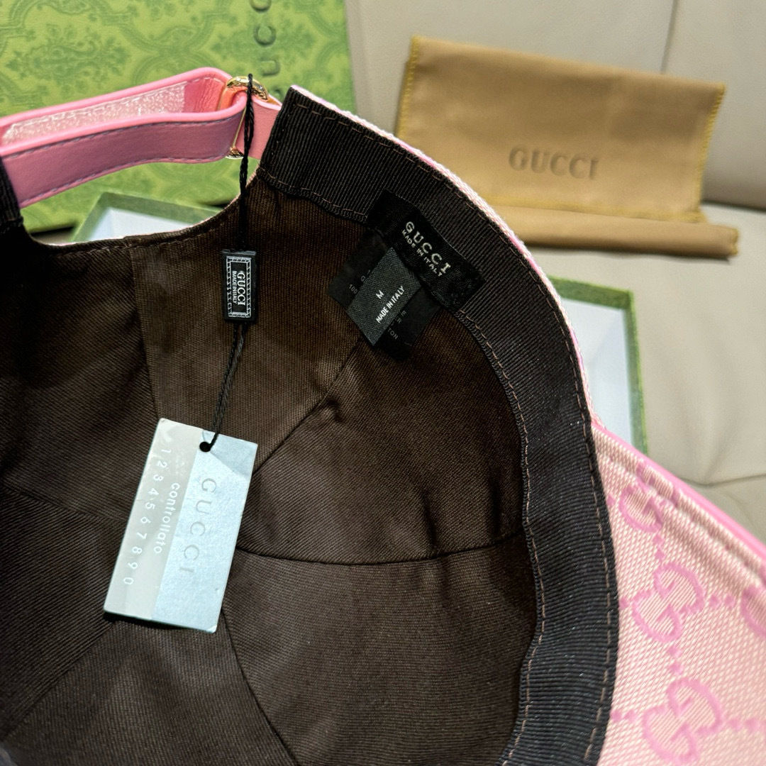 
万年经典款出货！
配盒子布袋，Gucci(古奇)经典原单棒球帽😍😍gucci小刺绣，专柜11开模订制，