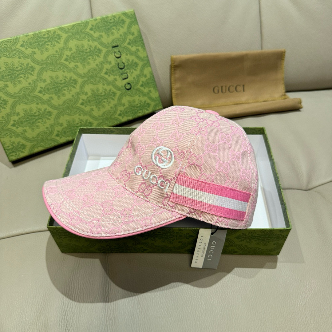 
万年经典款出货！
配盒子布袋，Gucci(古奇)经典原单棒球帽😍😍gucci小刺绣，专柜11开模订制，