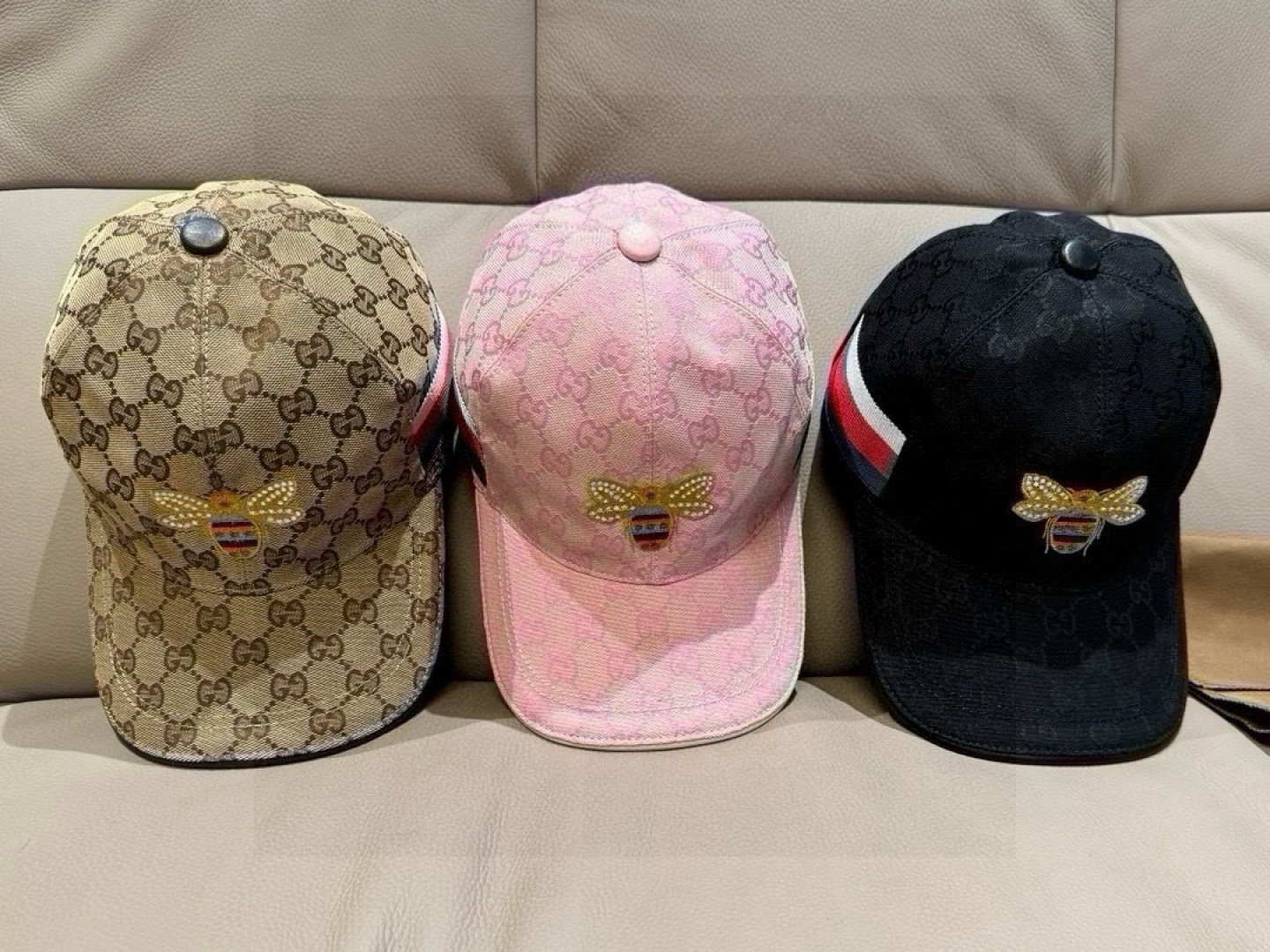 
配盒子布袋，Gucci(古奇)原单棒球帽， 小蜜蜂刺绣，11开模订制，重工刺绣，细节可媲美专柜，原版帆