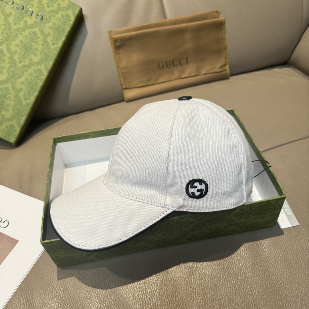 
火爆新款回货！
配盒子布袋，Gucci(古奇)最新款原单棒球帽，双G小刺绣，专柜11开模订制，专柜售价