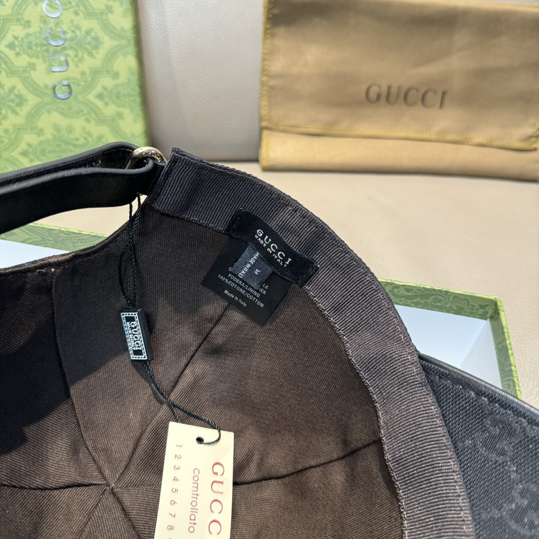 
配盒子布袋，Gucci(古奇)新款原单棒球帽， 大GUCCI刺绣，11开模订制，重工刺绣，细节可媲美专