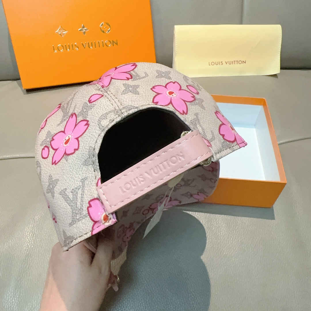 
LV x TM MONOGRAM CHERRY BLOSSOM 印花棒球帽出货啦
