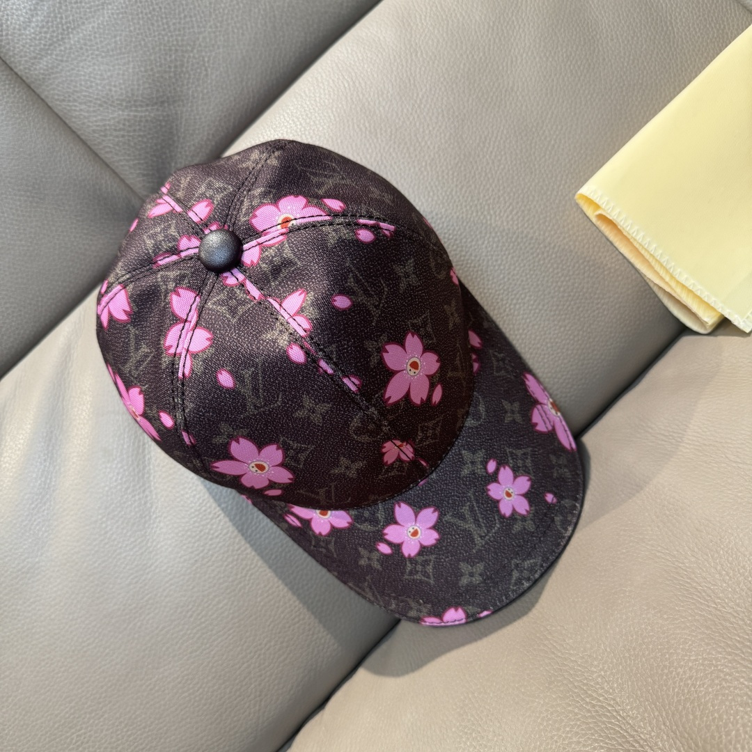 
LV x TM MONOGRAM CHERRY BLOSSOM 印花棒球帽出货啦