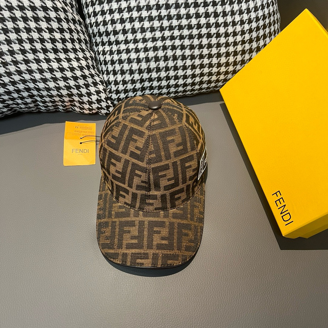 
配盒子布袋，Fendi（芬迪）最新款原单棒球帽， FENDI胶印，专柜热卖款，复古双F提花口碑极佳，1