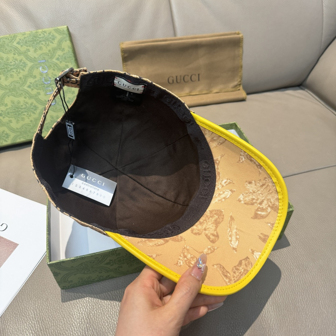 
原单版本出货！
配盒子布袋，Gucci(古奇)最新原单棒球帽，专柜11开模订制，最高版本，原版帆布料+