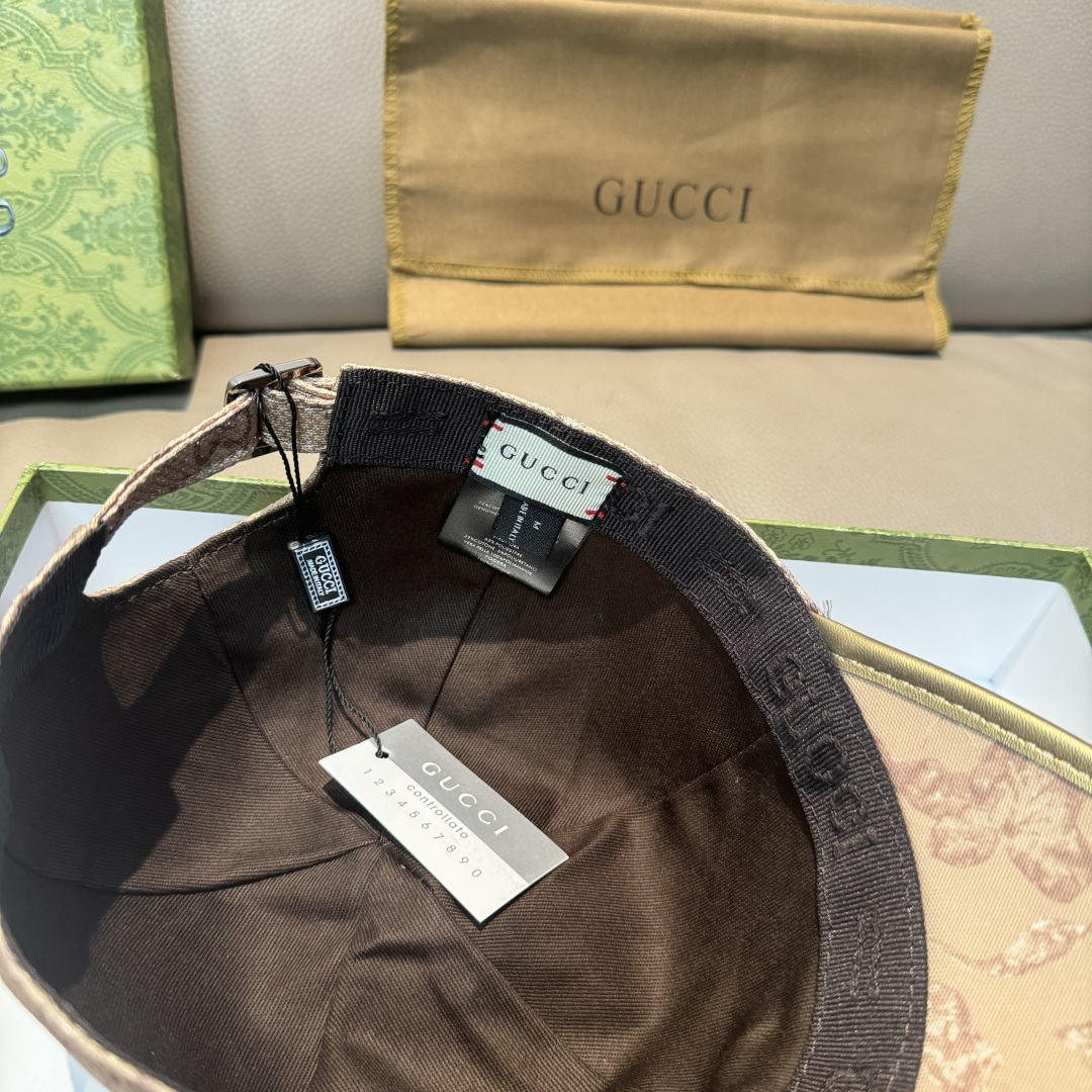 
原单版本出货！
配盒子布袋，Gucci(古奇)最新原单棒球帽，专柜11开模订制，最高版本，原版帆布料+