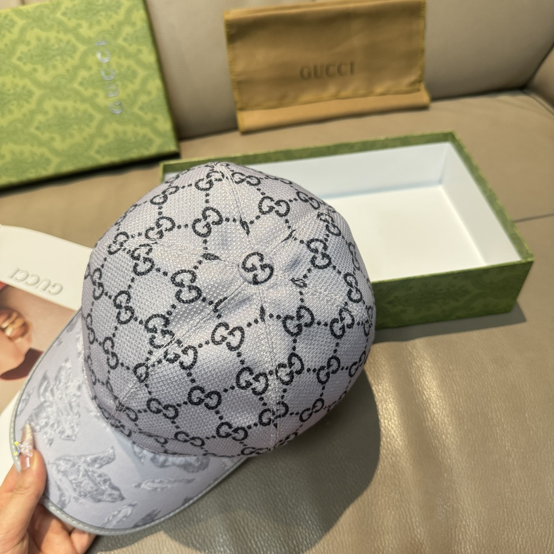 
原单版本出货！
配盒子布袋，Gucci(古奇)最新原单棒球帽，专柜11开模订制，最高版本，原版帆布料+