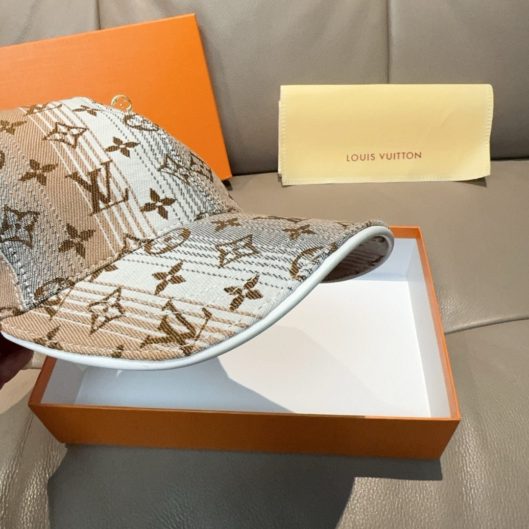 
配盒子布袋，LV路易威登新款原单棒球帽，LV渐变提花，专柜11开模订制，原版帆布面料+头层牛皮，轻盈透