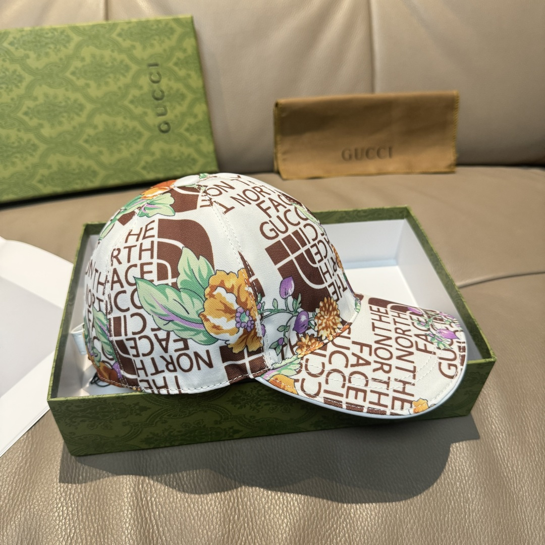 
配盒子布袋，Gucci(古奇)新款原单棒球帽， Gucci北面印花，专柜11，进口帆布+头层牛皮，代购