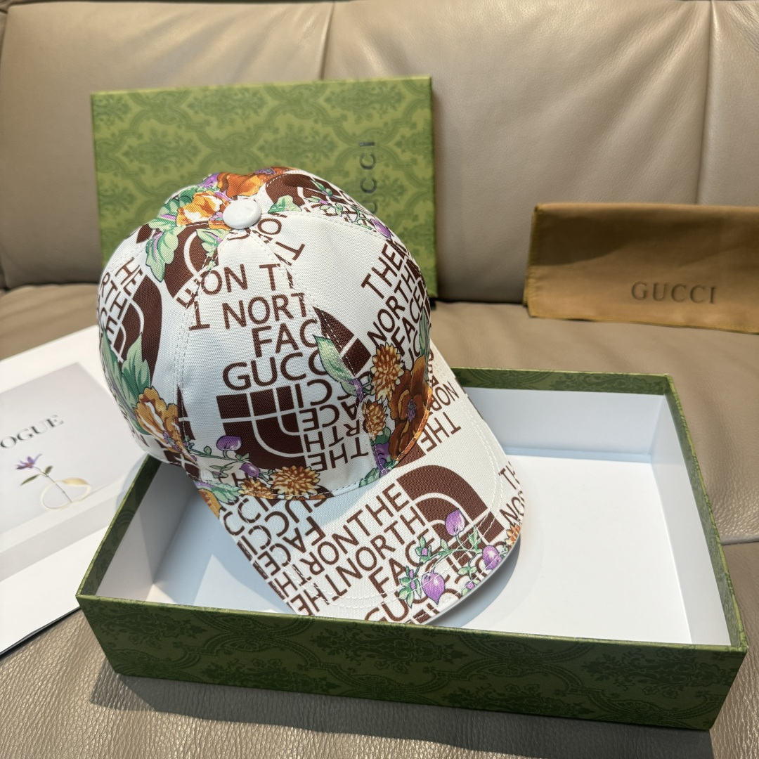 
配盒子布袋，Gucci(古奇)新款原单棒球帽， Gucci北面印花，专柜11，进口帆布+头层牛皮，代购