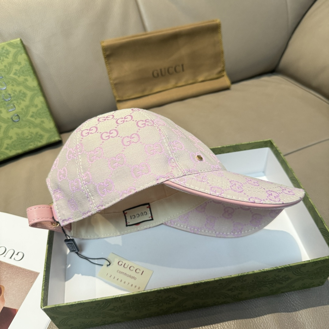 
配包装布袋，Gucci(古奇)新款原单棒球帽， 金属小双G，专柜最新款，11开模订制，正版开模五金，原