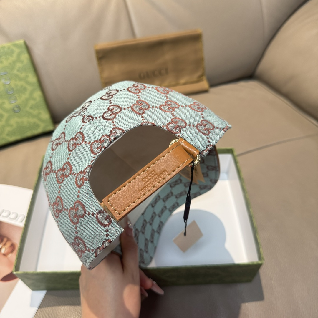 
配包装布袋，Gucci(古奇)新款原单棒球帽， 金属小双G，专柜最新款，11开模订制，正版开模五金，原