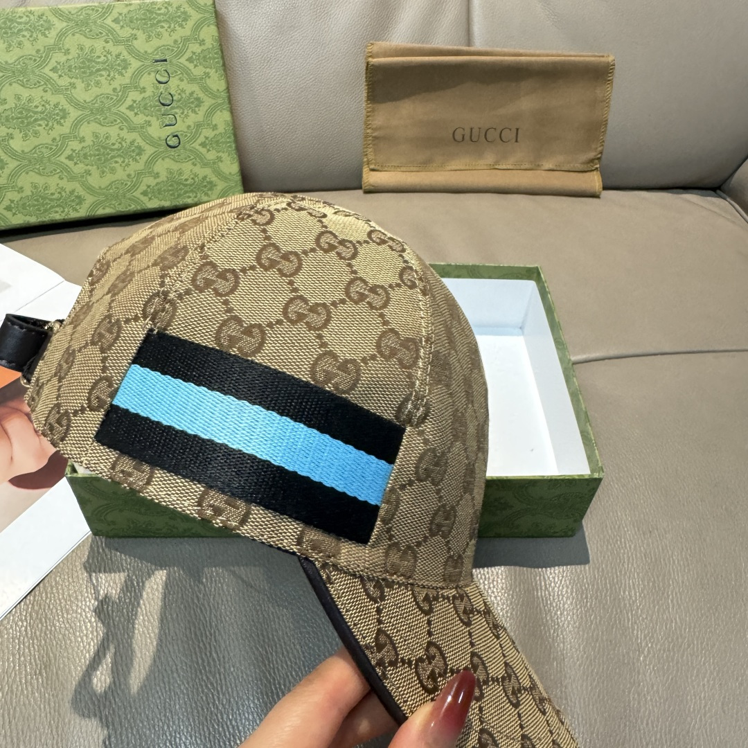 
万年经典款新色出货！
配盒子布袋，Gucci(古奇)经典原单棒球帽😍😍专柜11开模订制，最高版本，原版