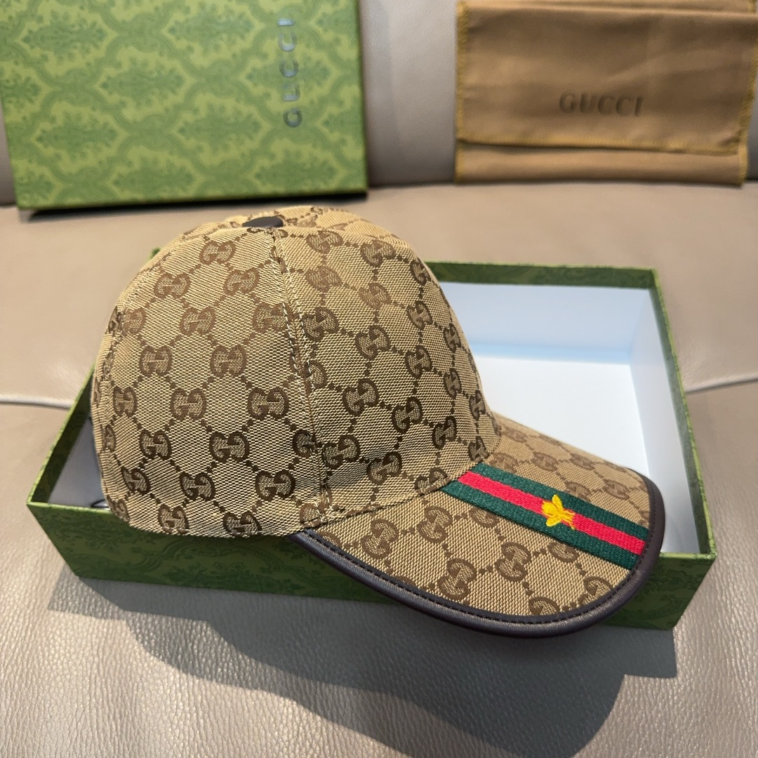 
配盒子布袋，Gucci(古奇)最新原单棒球帽，蜜蜂织带。专柜11开模订制，最高版本，原版帆布料+头层牛