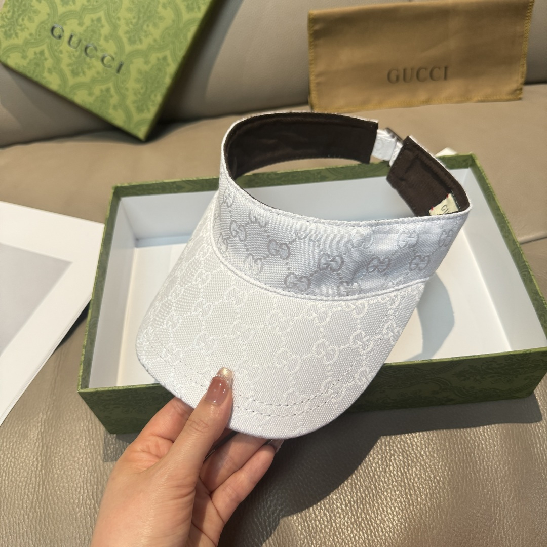 
原单版本出货！
配盒子布袋，Gucci(古奇)最新原单宽版织带空顶帽。专柜11开模订制，最高版本，原版