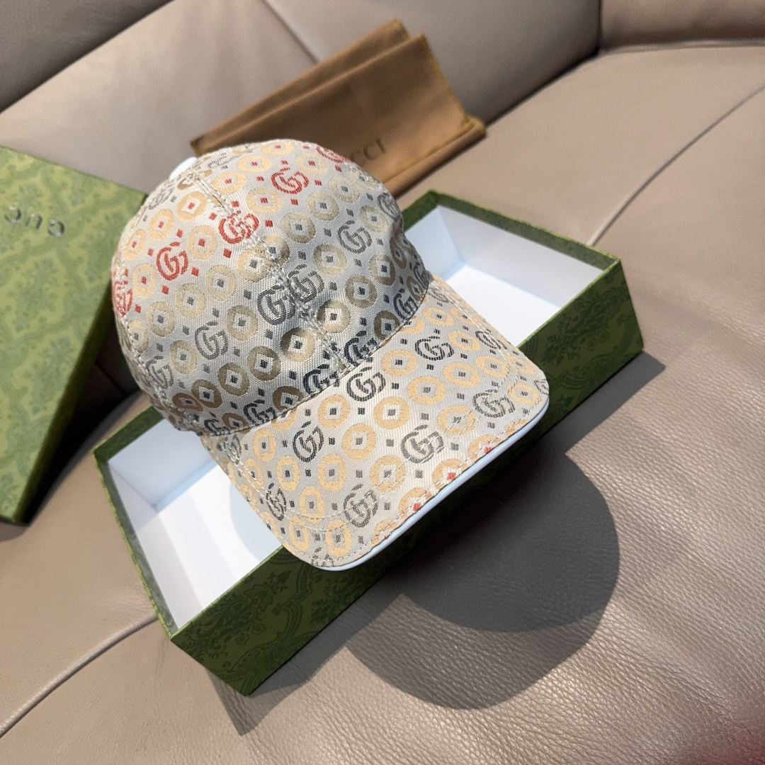 
配包装布袋，Gucci古奇新款原单棒球帽， 双G提花，专柜11开模订制，完美对花，原版帆布面料+头层牛