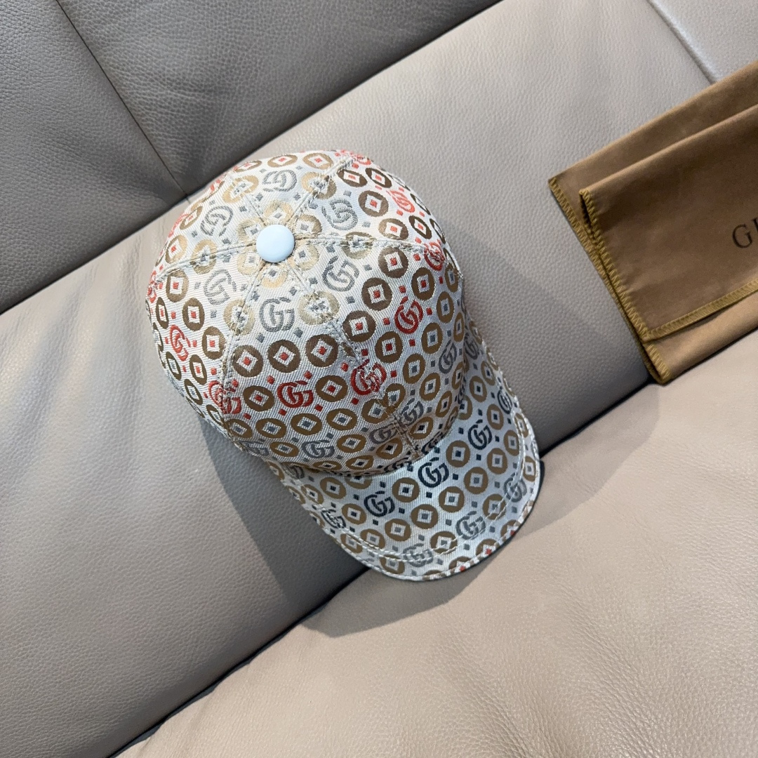 
配包装布袋，Gucci古奇新款原单棒球帽， 双G提花，专柜11开模订制，完美对花，原版帆布面料+头层牛