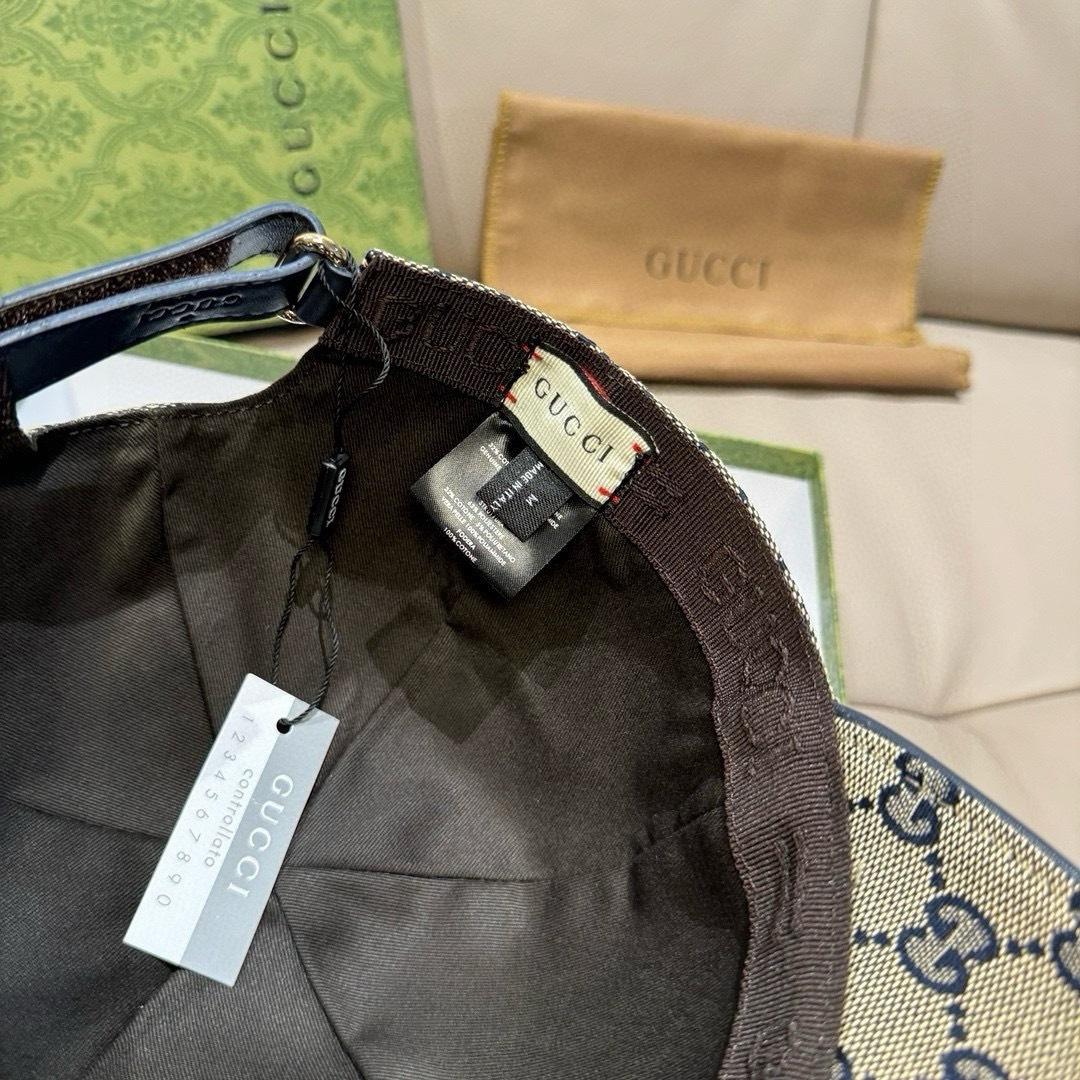 
万年经典款出货！
配盒子布袋，Gucci(古奇)经典原单棒球帽😍😍gucci小刺绣，专柜11开模订制，