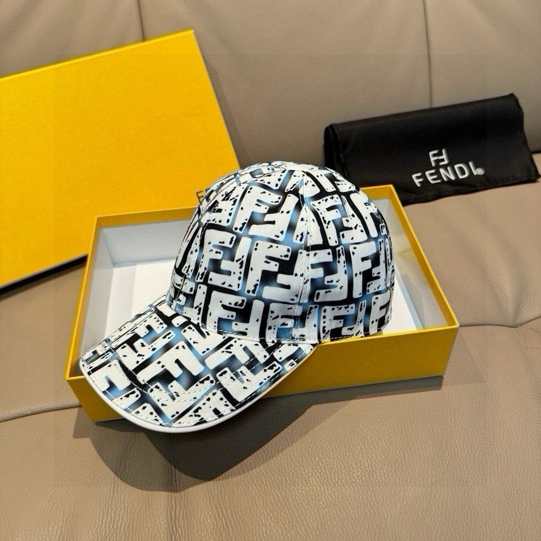 
配盒子布袋，Fendi（芬迪）新款原单棒球帽， 双F提花，专柜常年热卖款，口碑极佳，11开模订制，原版