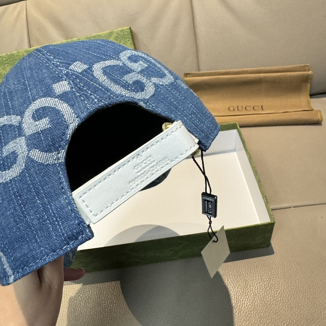 
配包装布袋，Gucci古奇新款原单棒球帽， 大双G，专柜11开模订制，完美对花，原版帆布面料+头层牛皮