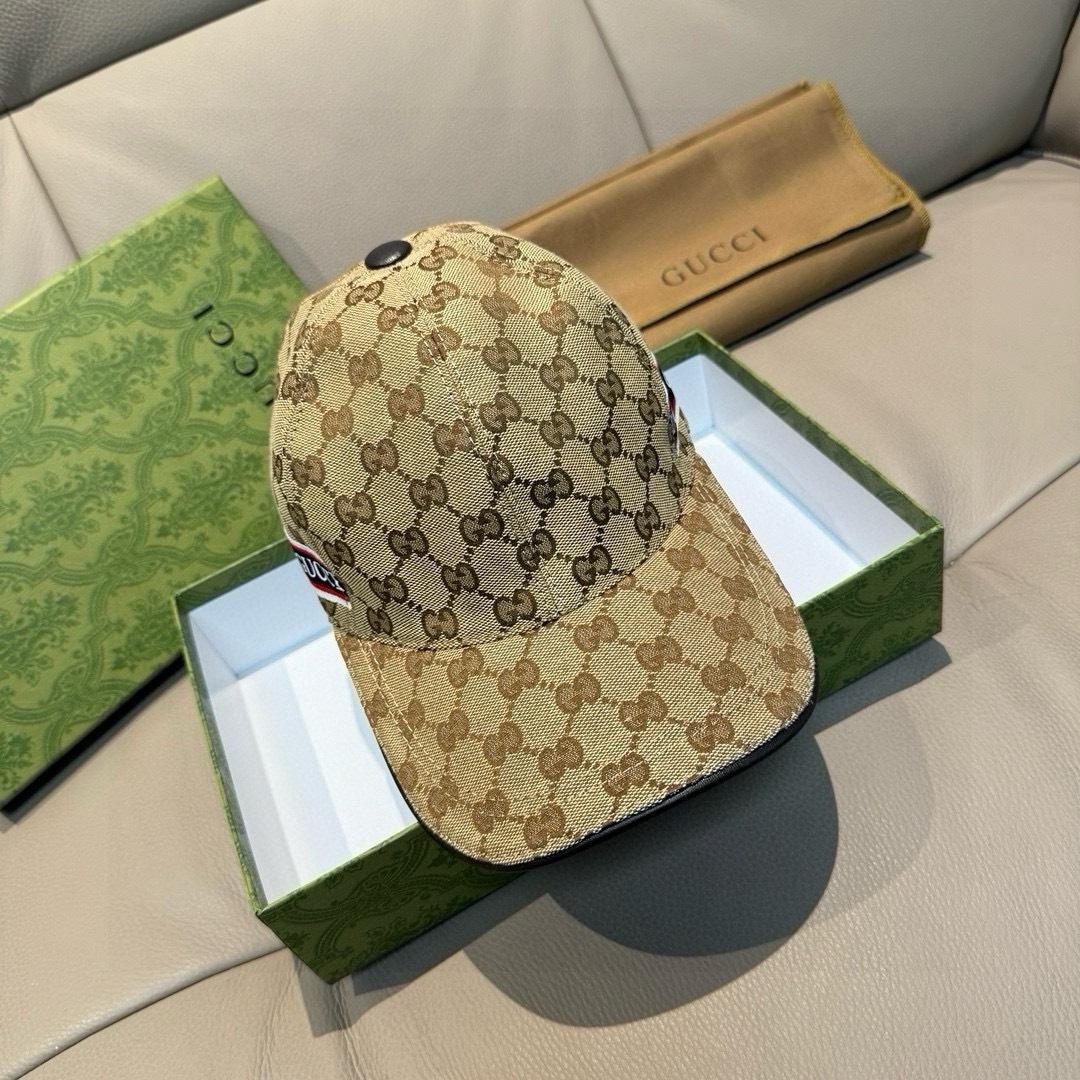 
配包装布袋，Gucci古奇新款原单棒球帽， logo织带，专柜11开模订制，原版帆布面料+头层牛皮，轻