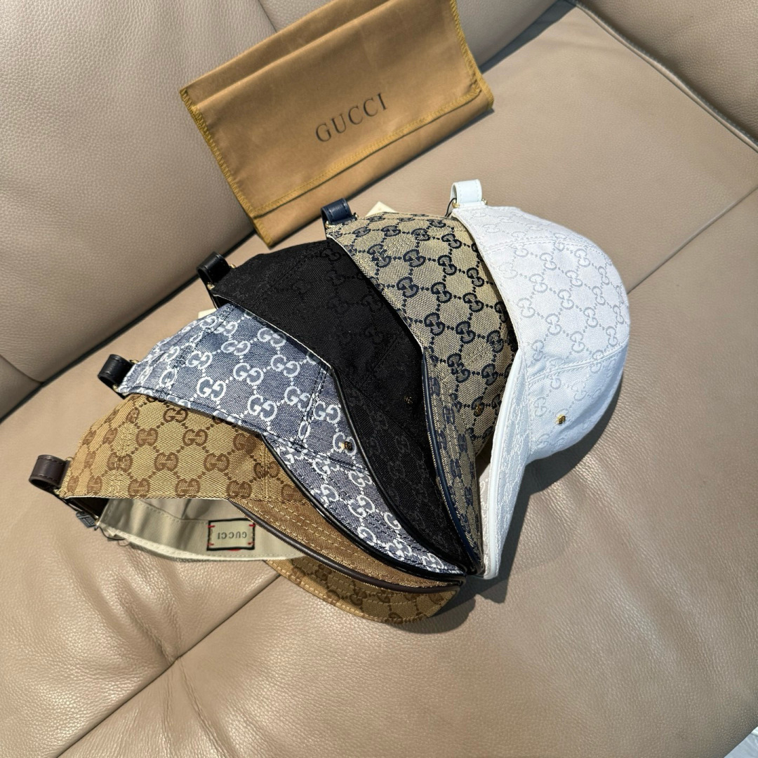 
配包装布袋，Gucci(古奇)新款原单棒球帽， 金属小双G，专柜最新款，11开模订制，正版开模五金，原