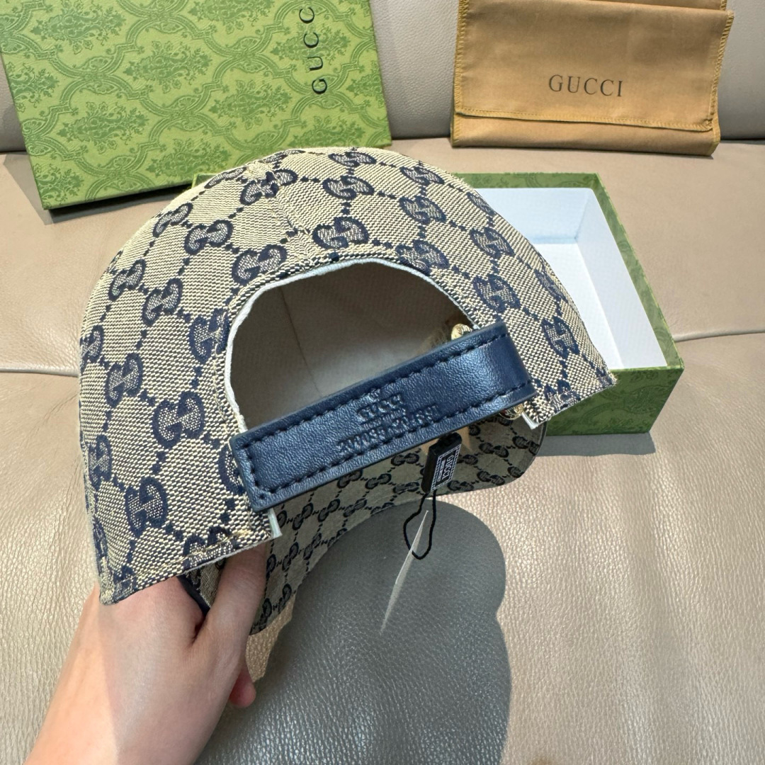 
配包装布袋，Gucci(古奇)新款原单棒球帽， 金属小双G，专柜最新款，11开模订制，正版开模五金，原