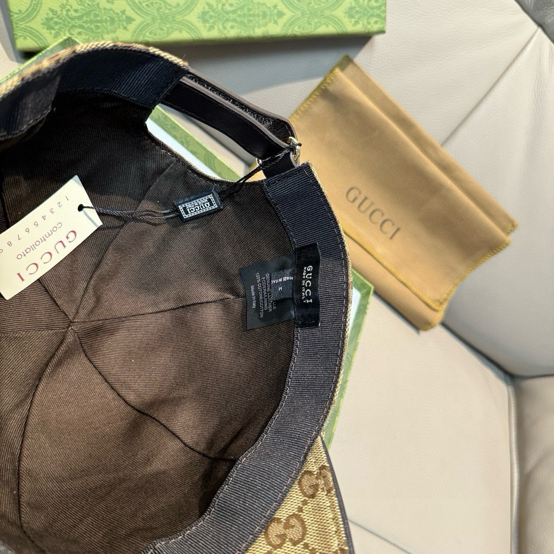 
万年经典款出货！
配盒子布袋，Gucci(古奇)经典原单棒球帽，蜜蜂织带，专柜11开模订制，最高版本，