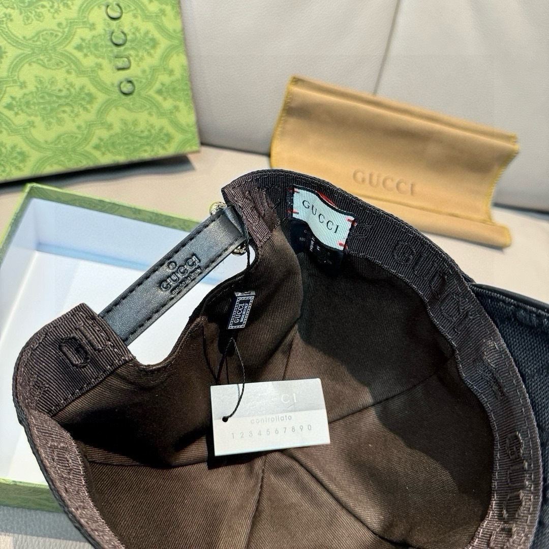 
配盒子布袋，Gucci(古奇)原单棒球帽，烫金双G，11开模订制，最高版本，原版帆布料+头层牛皮，纯棉