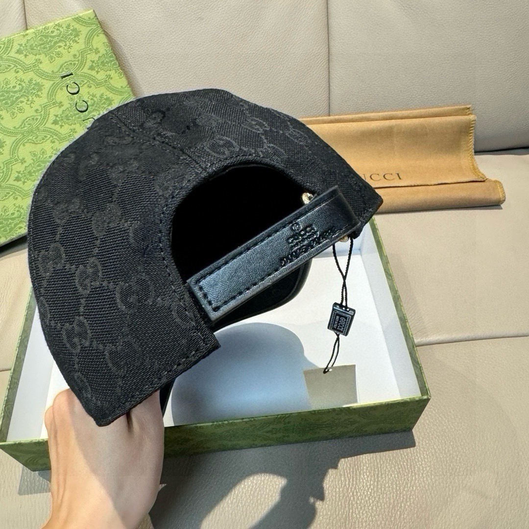 
配盒子布袋，Gucci(古奇)新款原单棒球帽， 虎头织带，11开模订制，重工刺绣，细节可媲美专柜，原版
