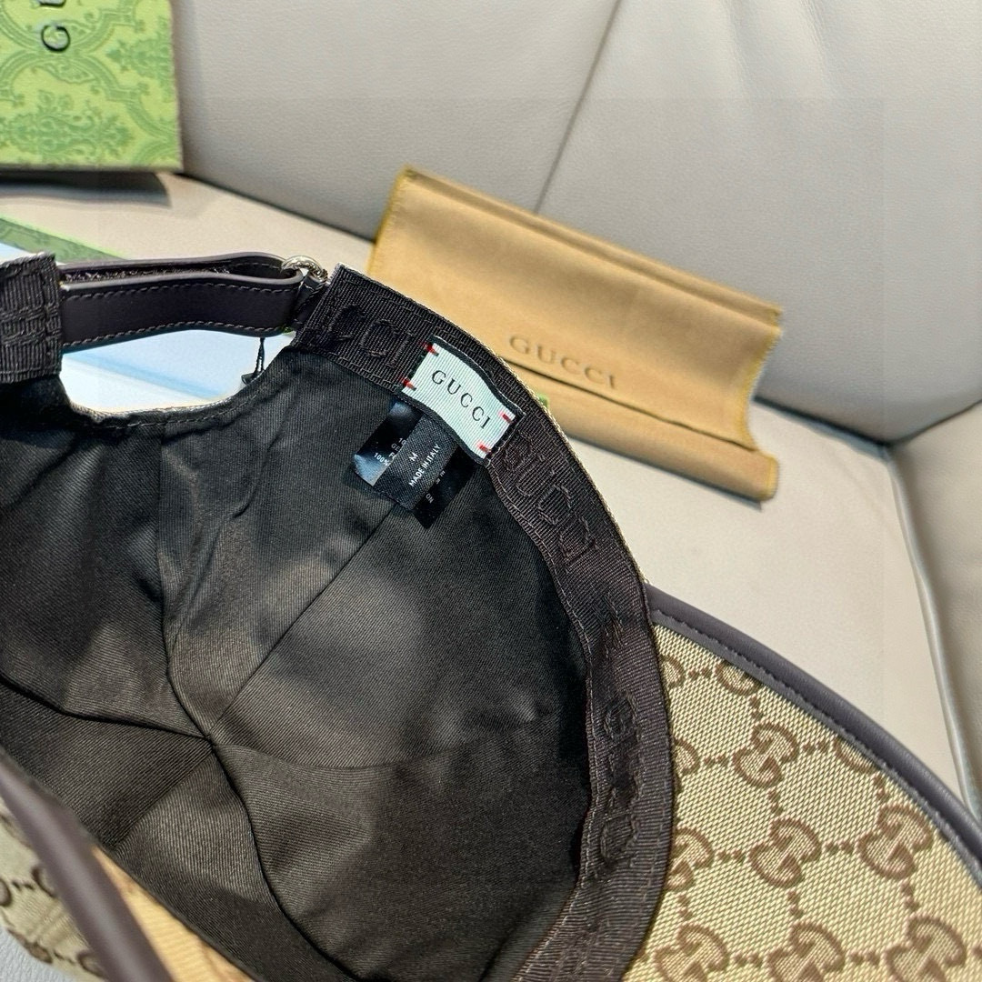 
配盒子布袋，Gucci(古奇)新款原单棒球帽， 虎头织带，11开模订制，重工刺绣，细节可媲美专柜，原版